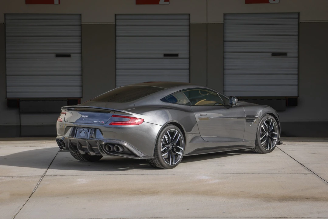 2018 Aston Martin Vanquish 2nd Gen - Image 14 of 31