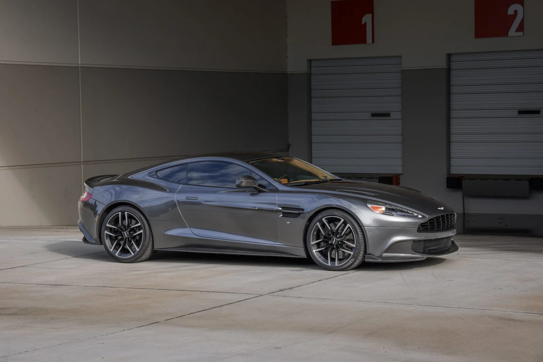 2018 Aston Martin Vanquish 2nd Gen - Image 9 of 31