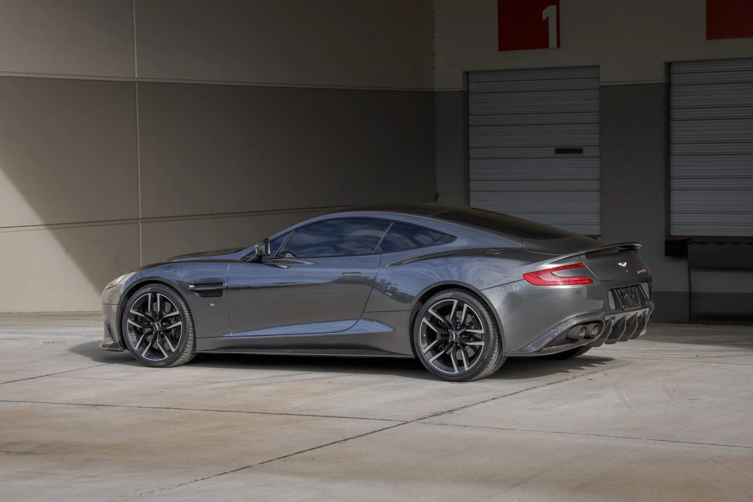 2018 Aston Martin Vanquish 2nd Gen - Image 19 of 31
