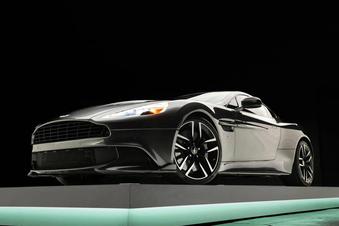 2018 Aston Martin Vanquish 2nd Gen - Image 25 of 31