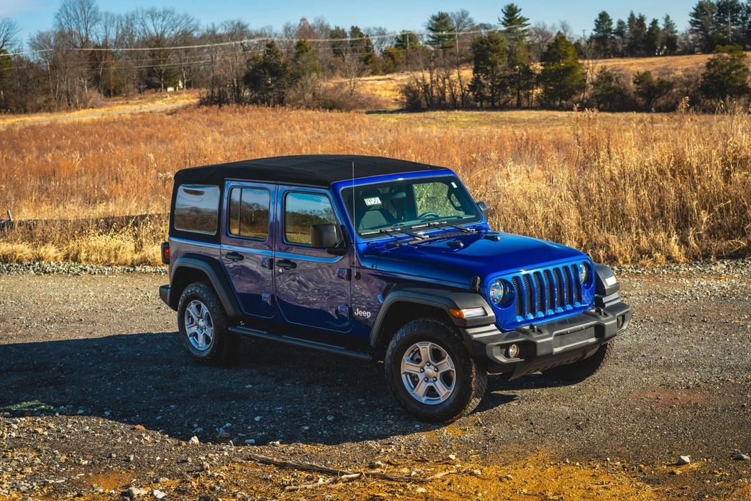 2018 Jeep JL Wrangler - Image 28 of 31