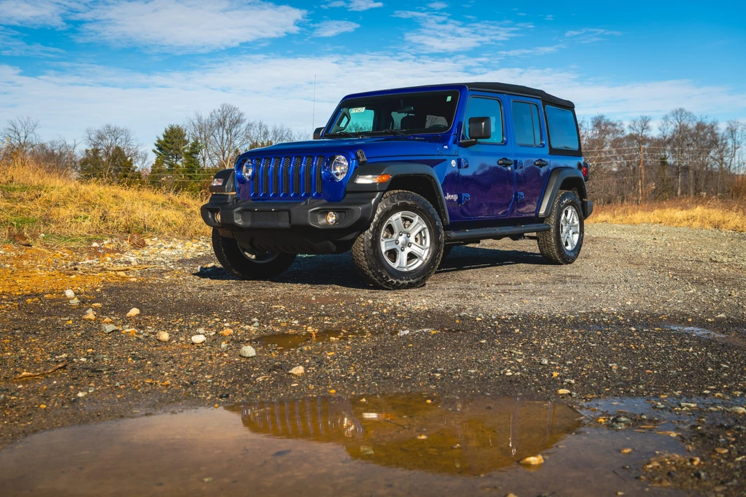 2018 Jeep JL Wrangler - Image 2 of 31