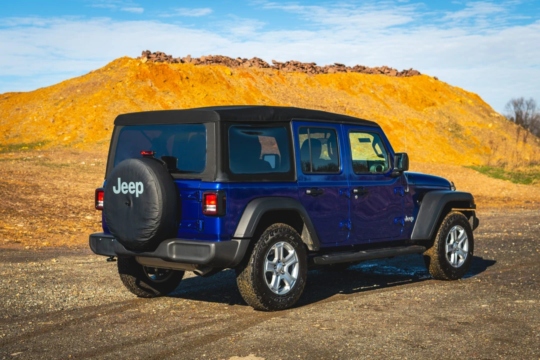 2018 Jeep JL Wrangler - Image 20 of 31
