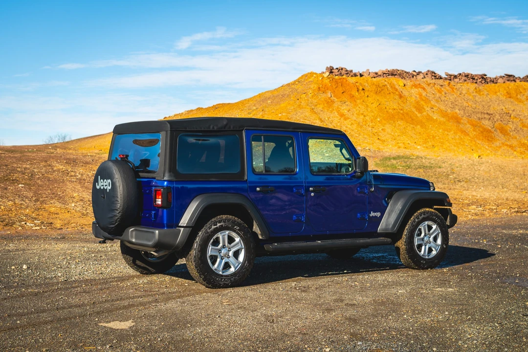 2018 Jeep JL Wrangler - Image 21 of 31