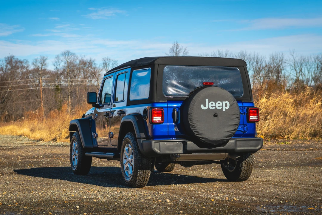 2018 Jeep JL Wrangler - Image 16 of 31