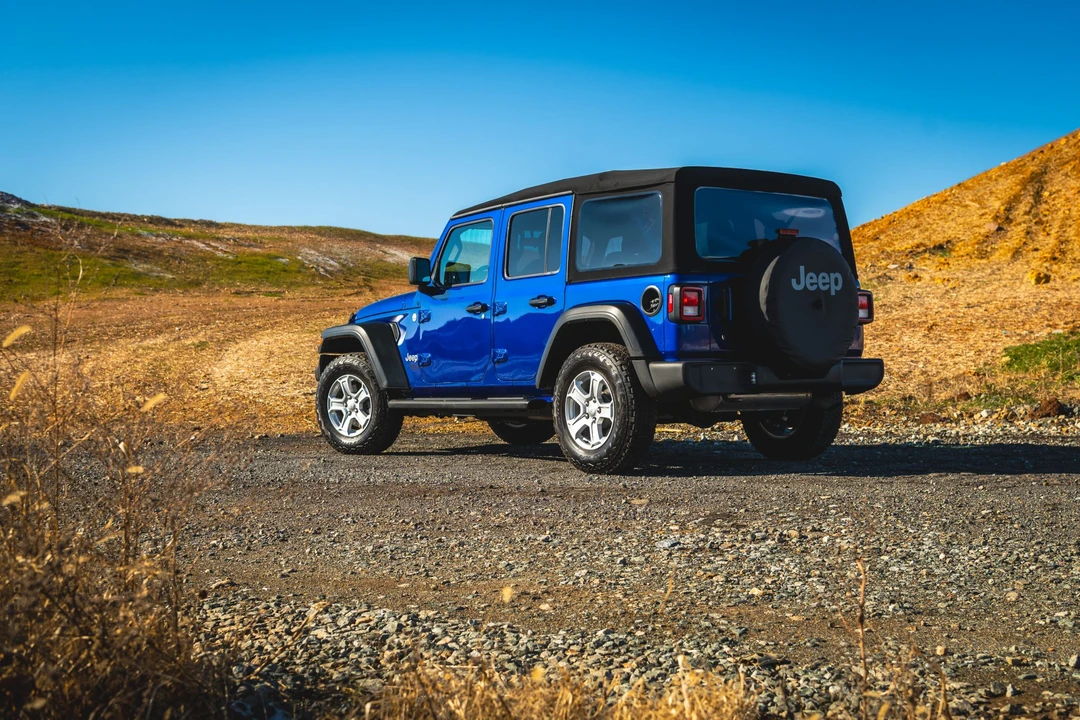 2018 Jeep JL Wrangler - Image 15 of 31