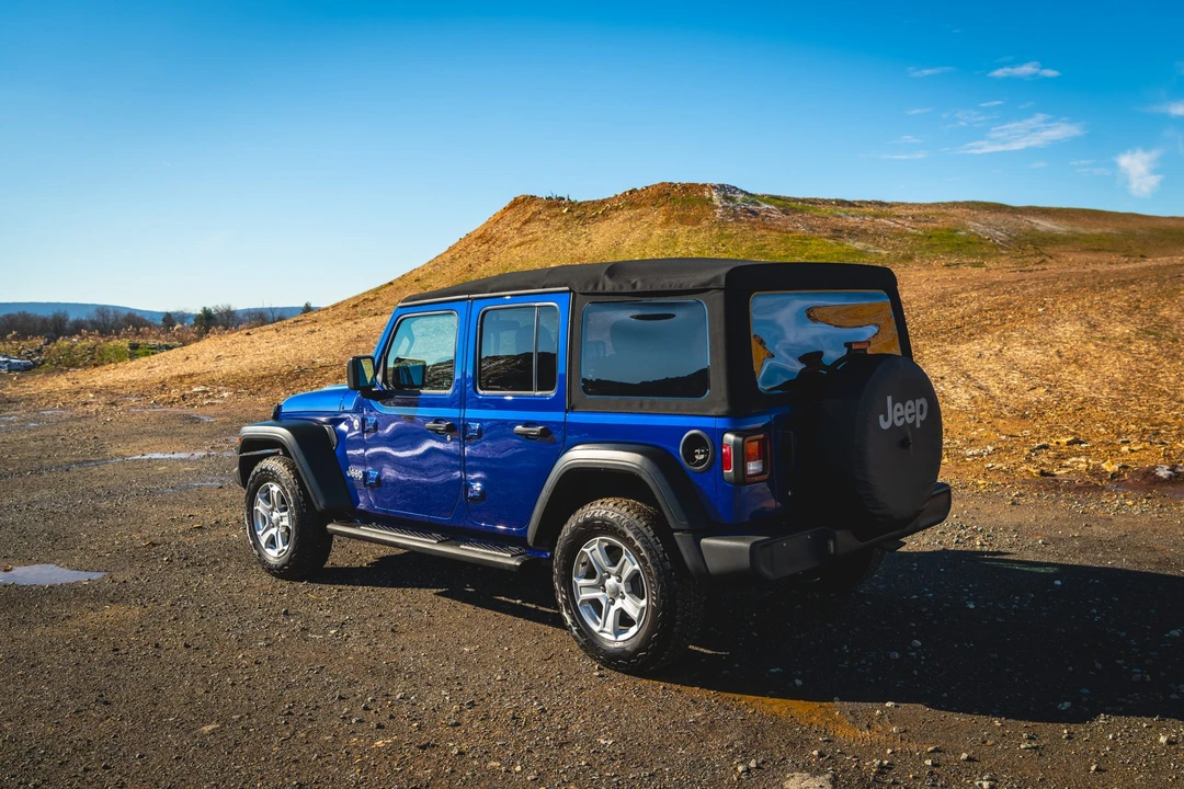2018 Jeep JL Wrangler - Image 14 of 31