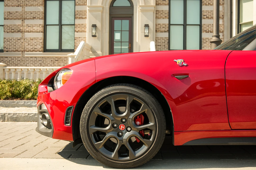 2019 Fiat 124 Spider - Image 28 of 31