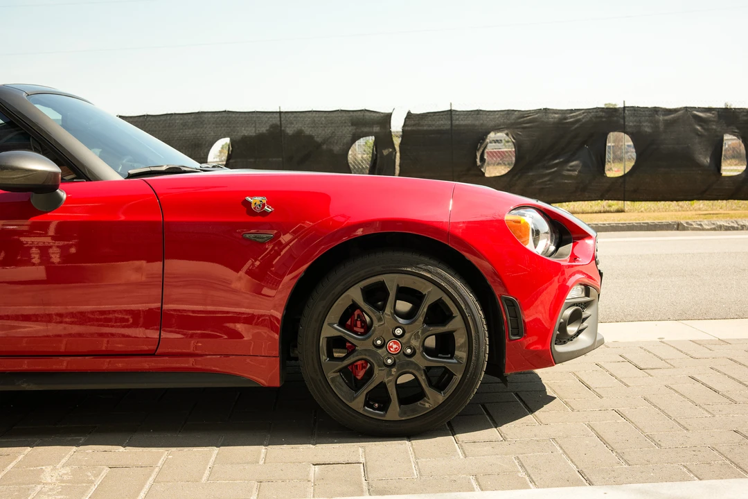 2019 Fiat 124 Spider - Image 29 of 31