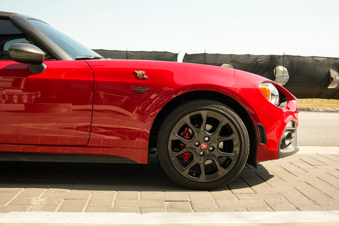 2019 Fiat 124 Spider - Image 26 of 31
