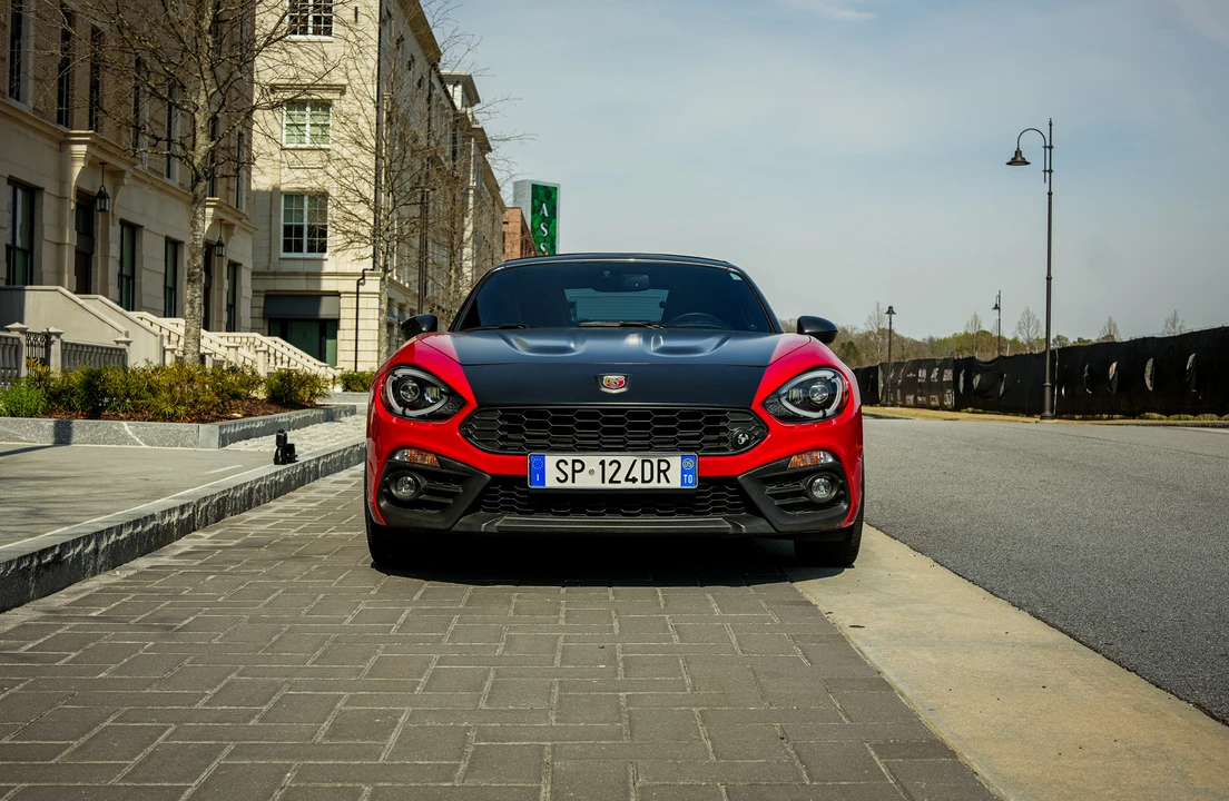 2019 Fiat 124 Spider - Image 2 of 31