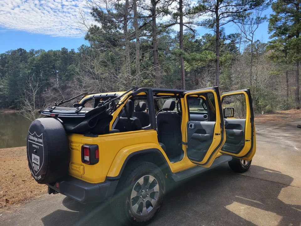 2019 Jeep JL Wrangler - Image 10 of 31