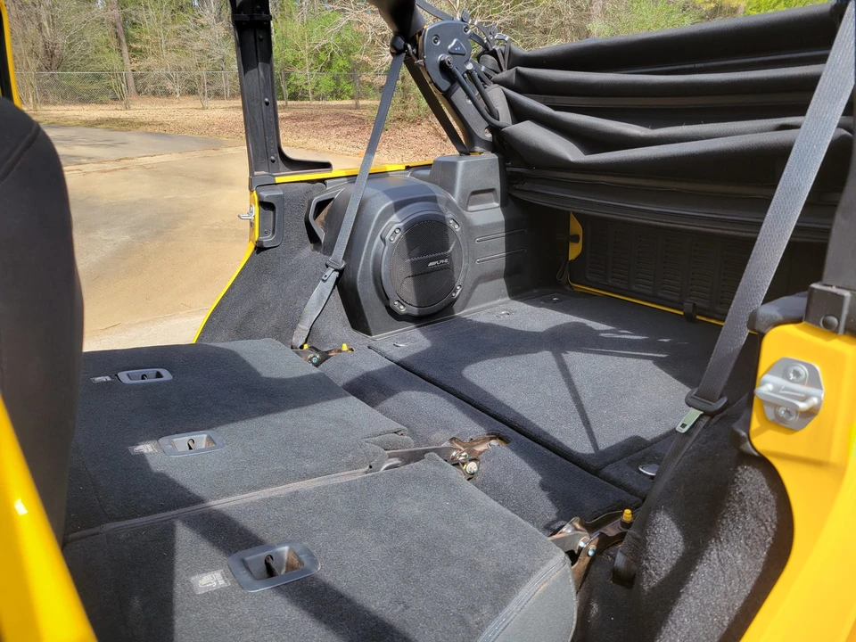 2019 Jeep JL Wrangler - Image 25 of 31