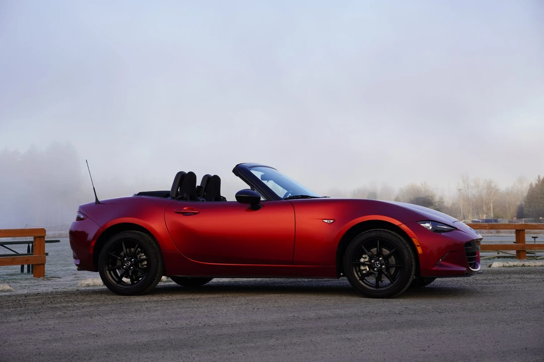 2020 Mazda ND MX-5 Miata - Image 27 of 31
