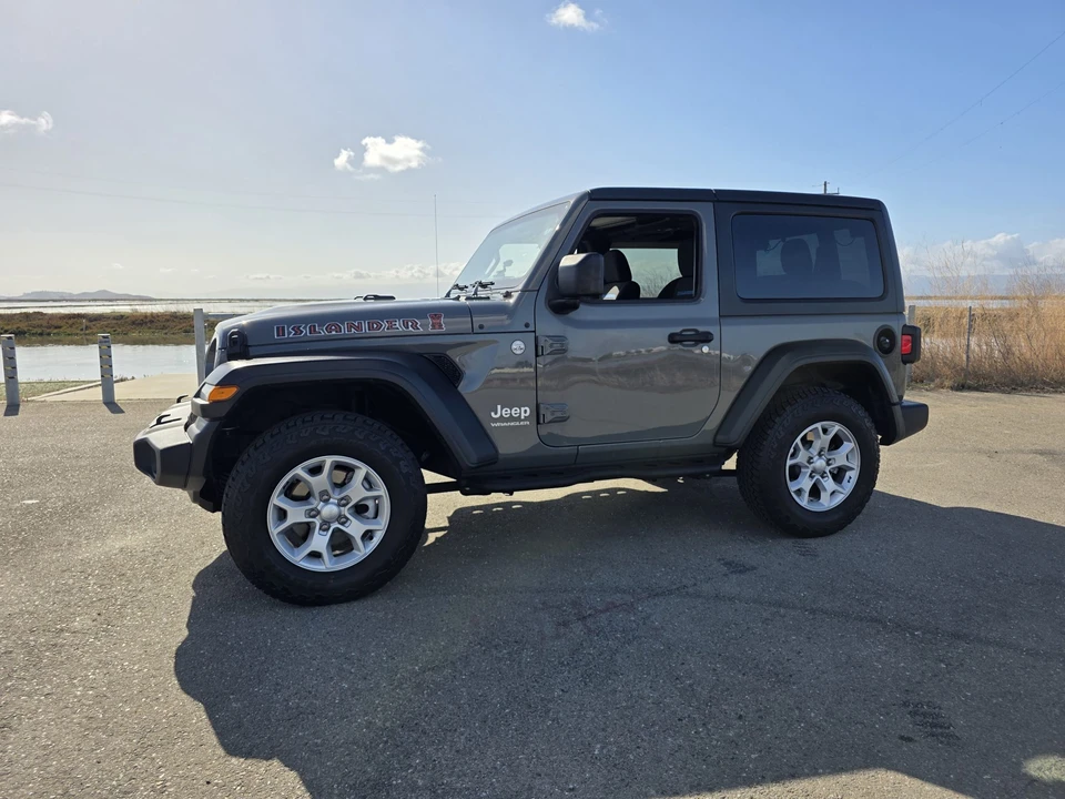 2021 Jeep JL Wrangler - Image 23 of 31