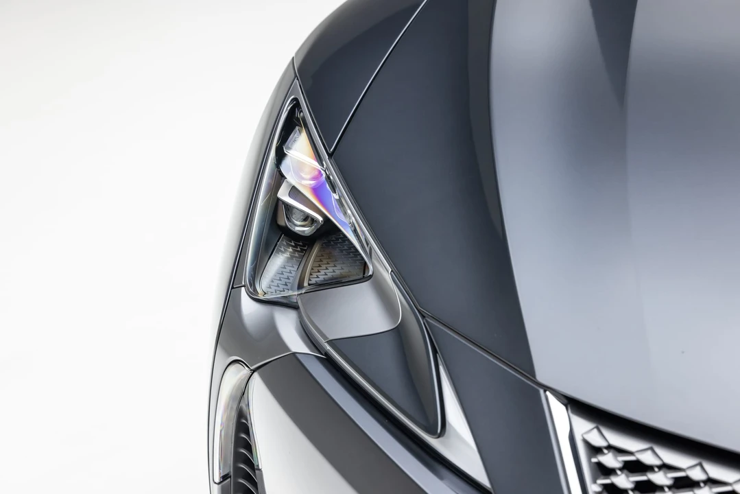 2021 Lexus LC - Image 18 of 31