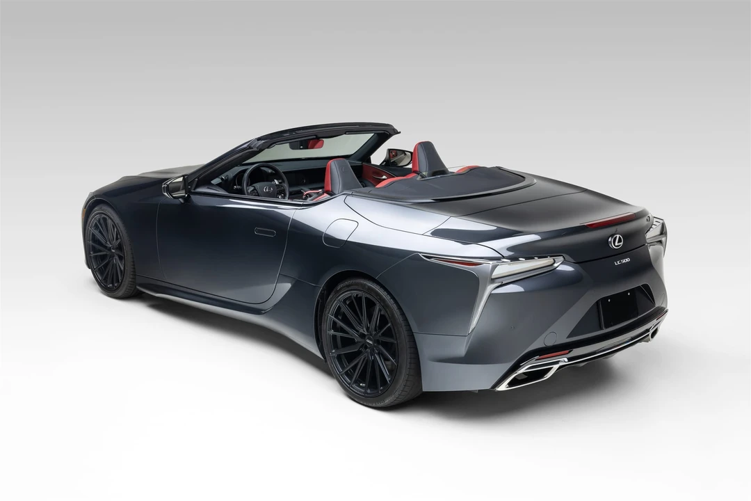 2021 Lexus LC - Image 14 of 31