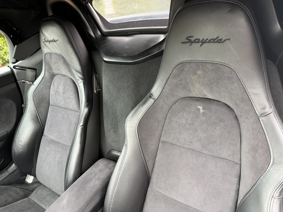 2021 Porsche - Image 28 of 31