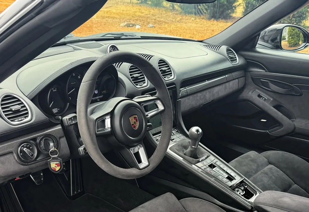 2021 Porsche - Image 31 of 31