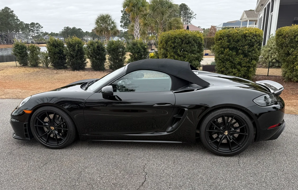 2021 Porsche - Image 10 of 31