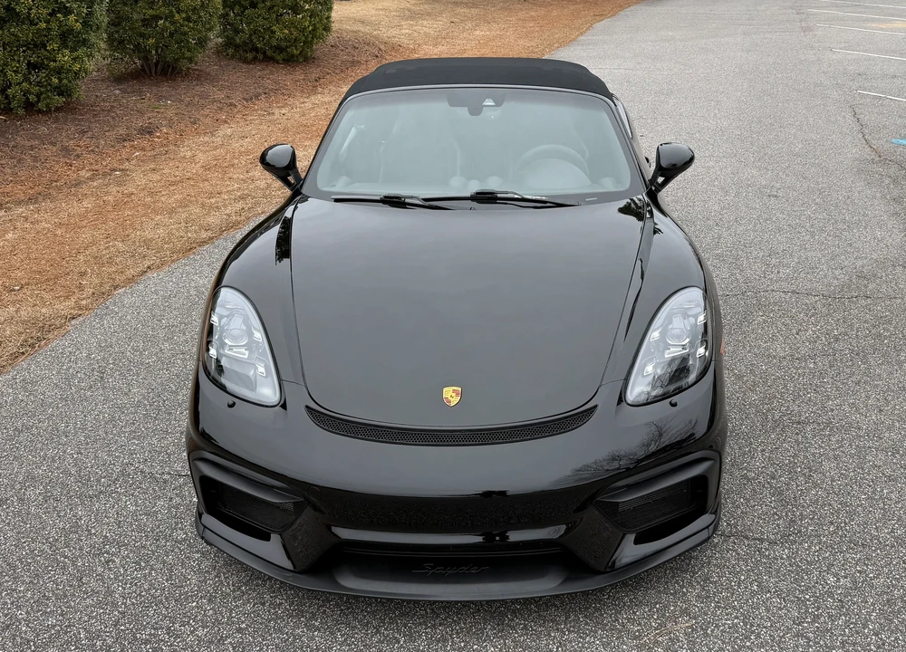 2021 Porsche - Image 2 of 31