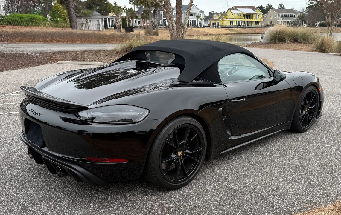 2021 Porsche - Image 13 of 31