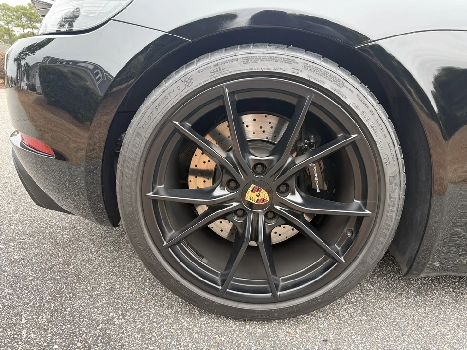 2021 Porsche - Image 25 of 31