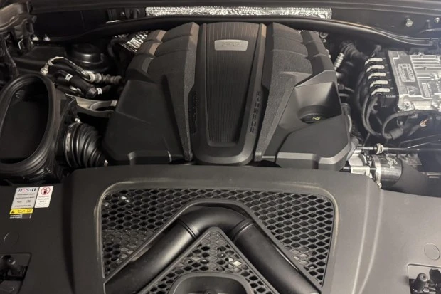 2021 Porsche Macan Turbo - Image 6 of 8