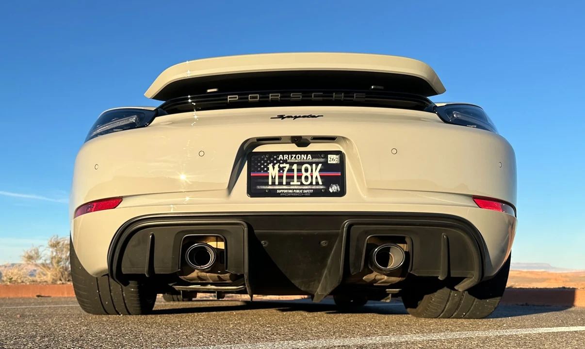 2022 Porsche - Image 22 of 31