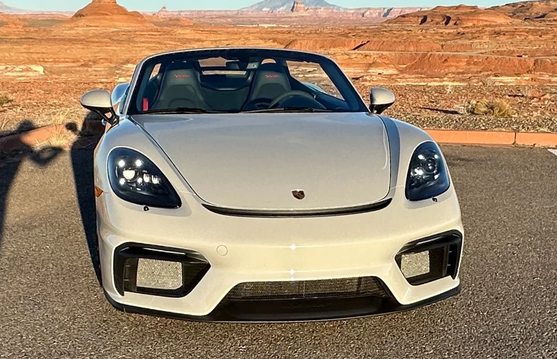 2022 Porsche - Image 17 of 31