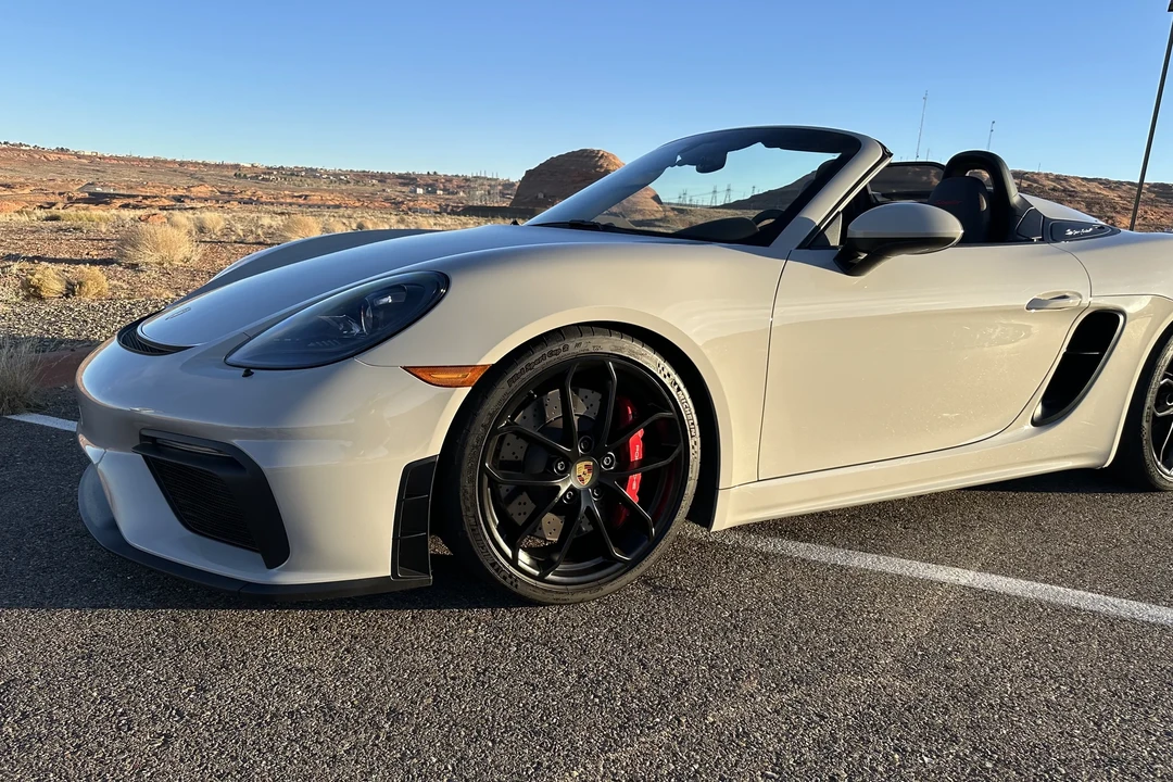 2022 Porsche - Image 30 of 31