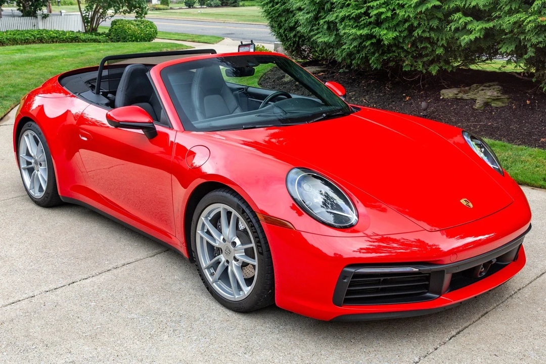 2022 Porsche 992 Carrera - Image 1 of 31