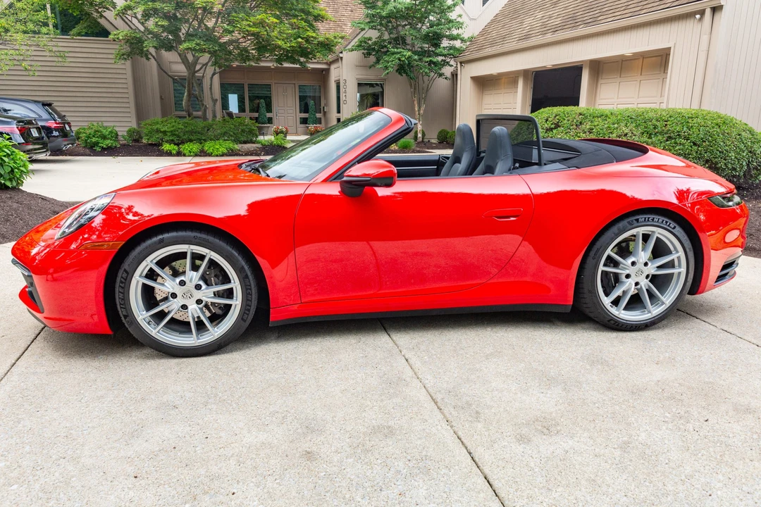 2022 Porsche 992 Carrera - Image 3 of 31