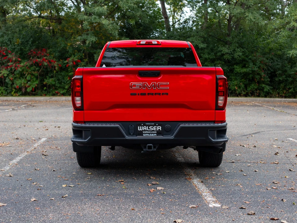 2023 GMC Sierra 5th Gen - Image 18 of 31