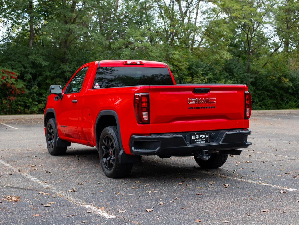 2023 GMC Sierra 5th Gen - Image 16 of 31