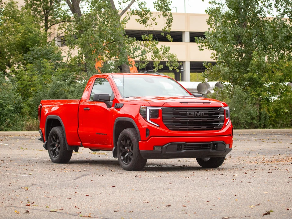 2023 GMC Sierra 5th Gen - Image 30 of 31