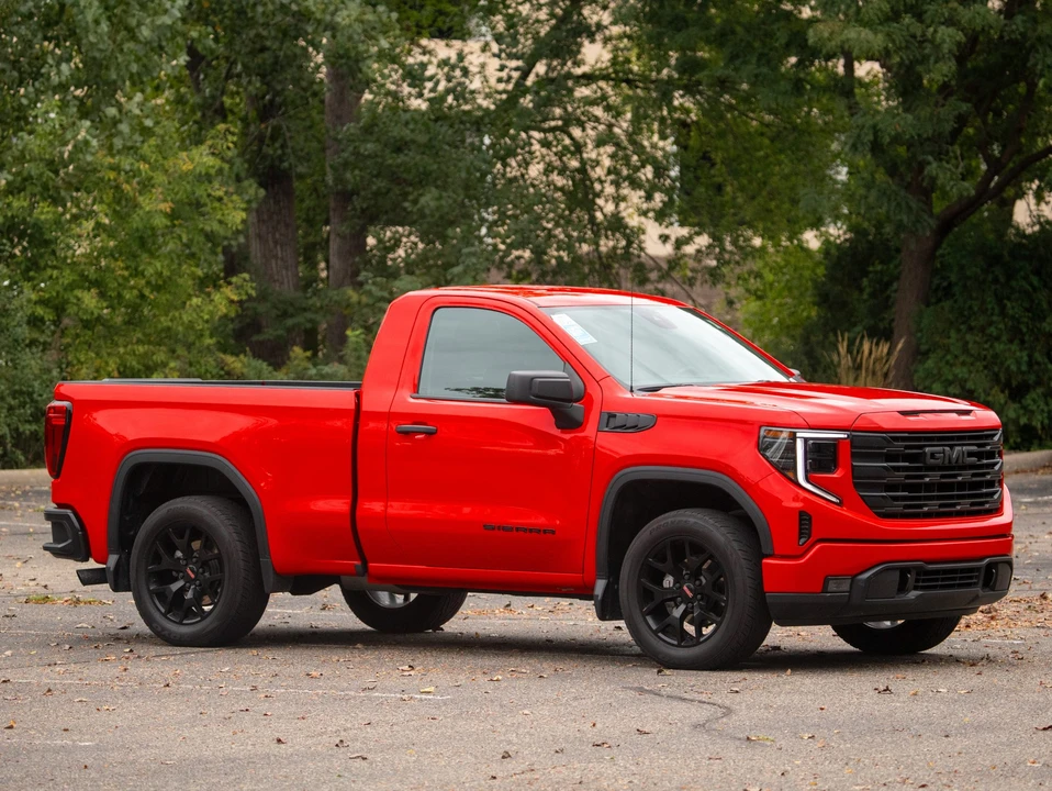 2023 GMC Sierra 5th Gen - Image 29 of 31
