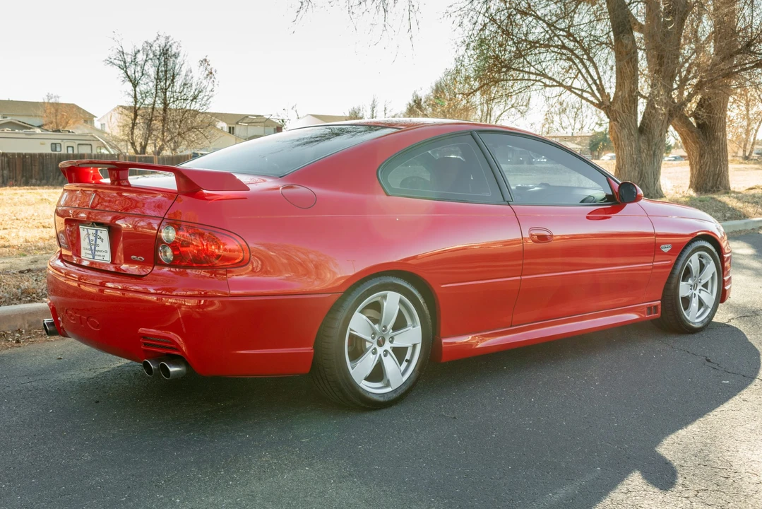 2005 Pontiac GTO 4th Gen - Image 10 of 31