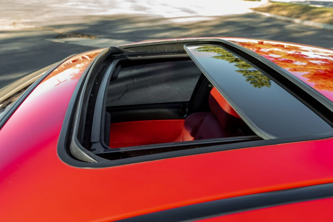 2005 Pontiac GTO 4th Gen - Image 25 of 31