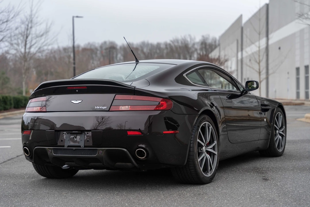 2007 Aston Martin V8 Vantage (2006-2017) - Image 9 of 31