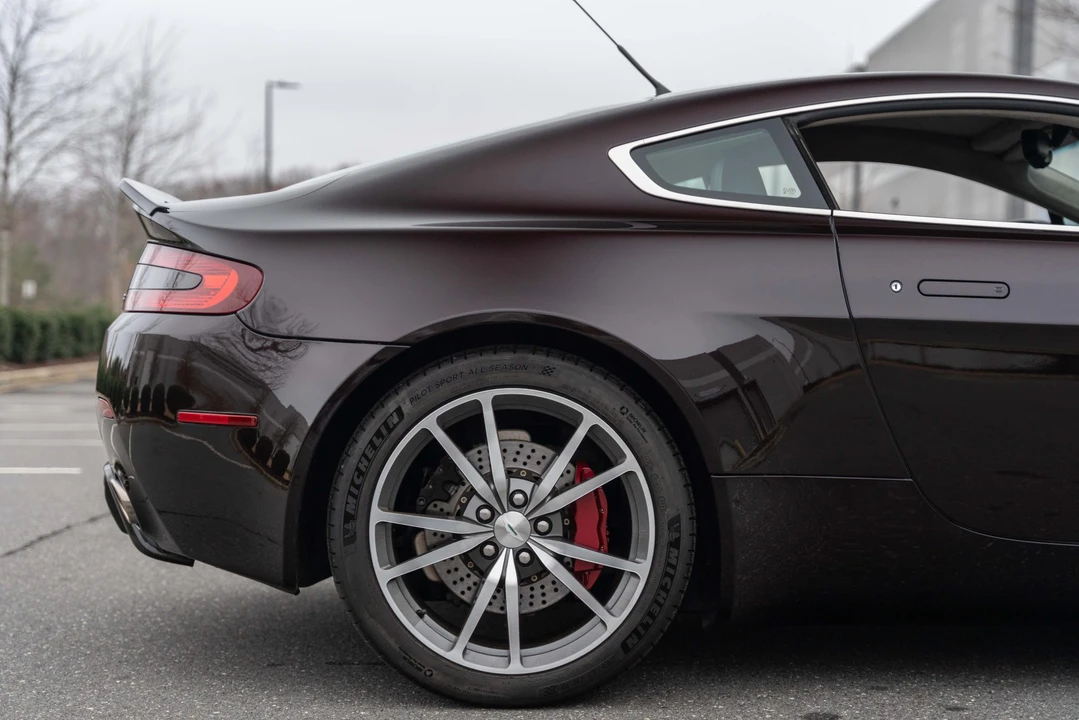 2007 Aston Martin V8 Vantage (2006-2017) - Image 15 of 31