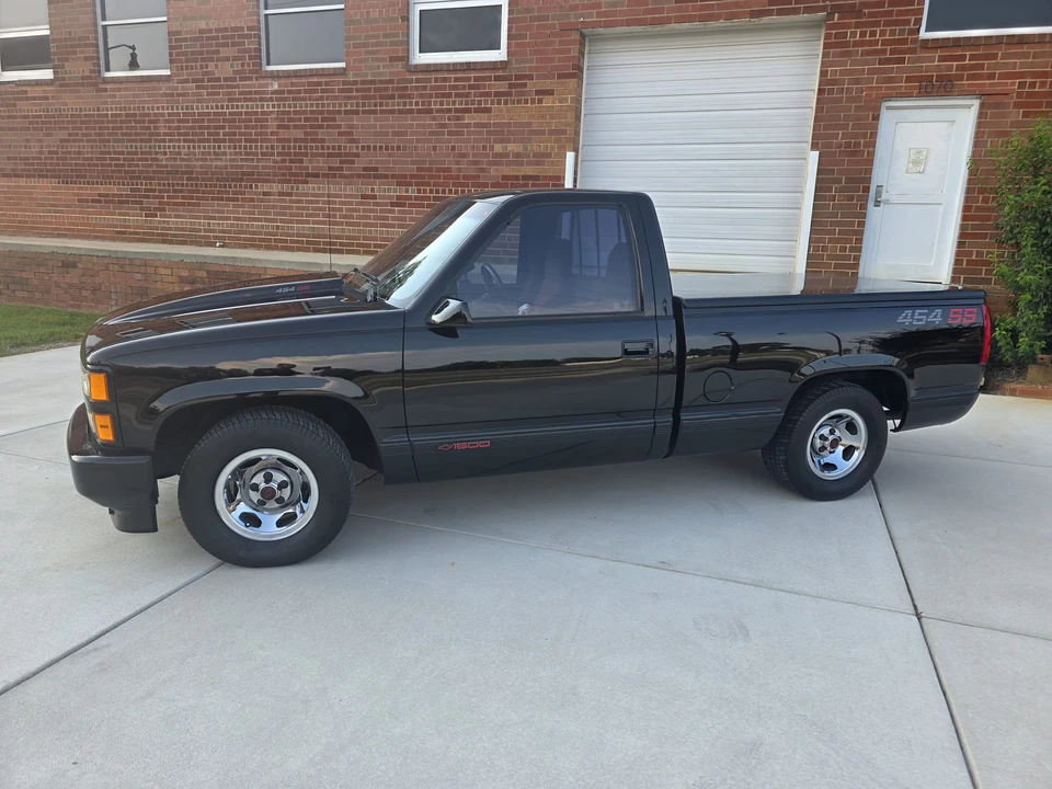 1990 Chevrolet 454 SS - Image 8 of 31