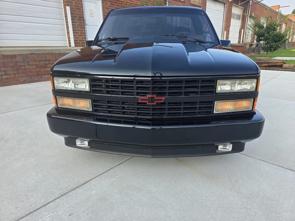 1990 Chevrolet 454 SS - Image 3 of 31