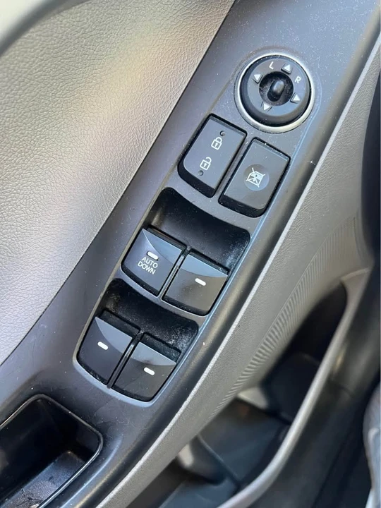 2014 Hyundai Elantra - Image 10 of 10