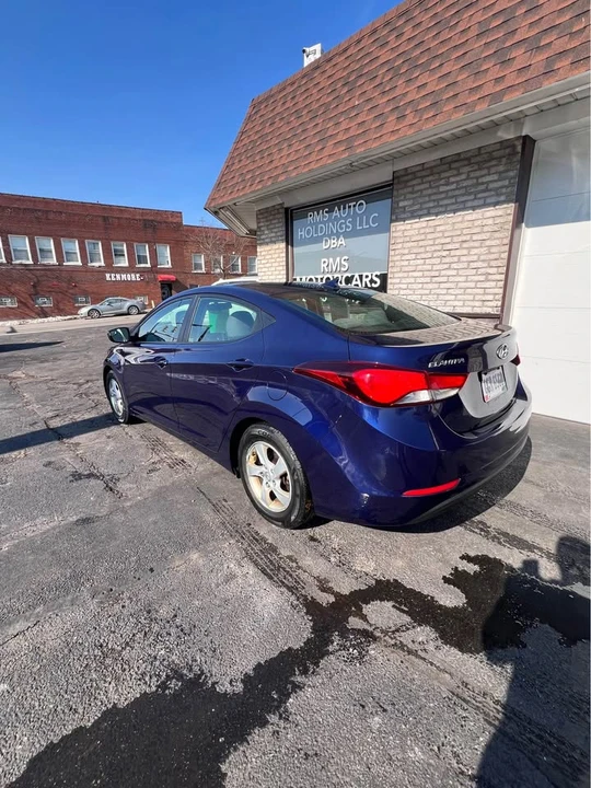 2014 Hyundai Elantra - Image 3 of 10
