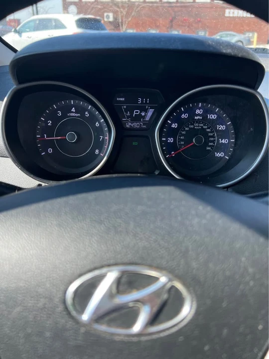2014 Hyundai Elantra - Image 8 of 10
