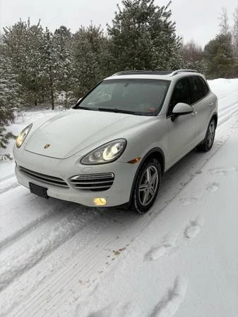 2014 Porsche 958 Cayenne - Image 2 of 12