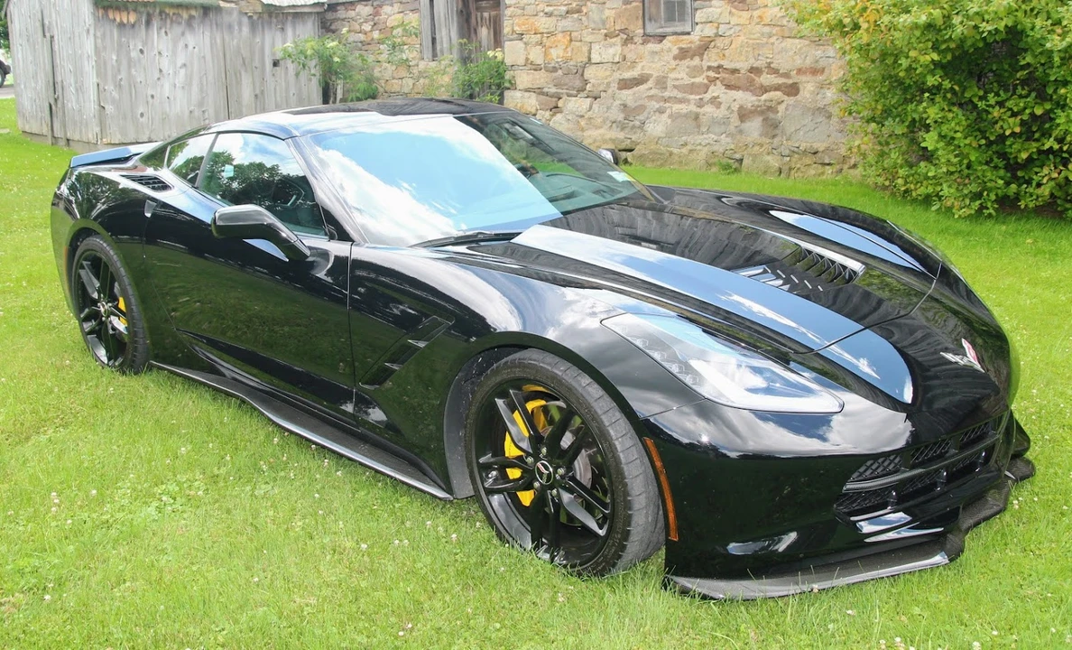 2014 Chevrolet Corvette C7 - Image 2 of 10