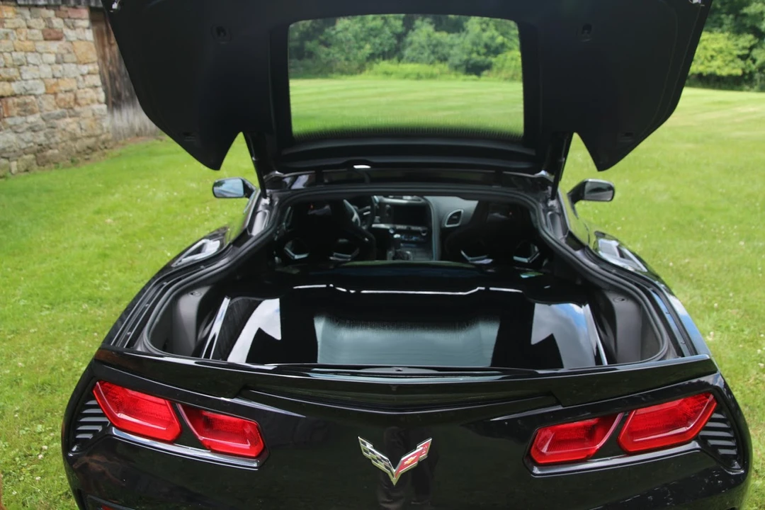 2014 Chevrolet Corvette C7 - Image 3 of 10