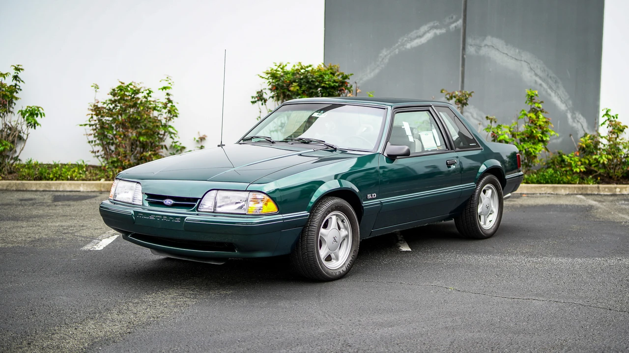 1992 Ford Mustang 3rd Gen - Image 11 of 31